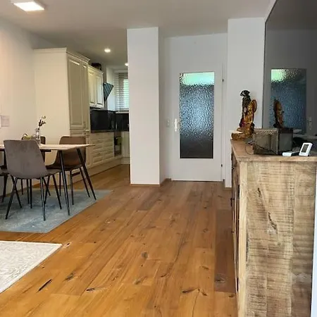 Appartement Seenaehe Mit Gratis Tiefgaragenplatz Seewalchen Buitenkant foto