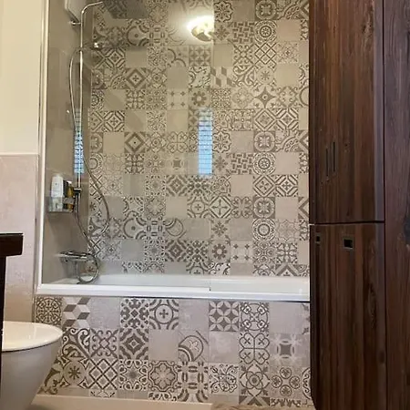 Appartement Seenaehe Mit Gratis Tiefgaragenplatz Seewalchen Buitenkant foto