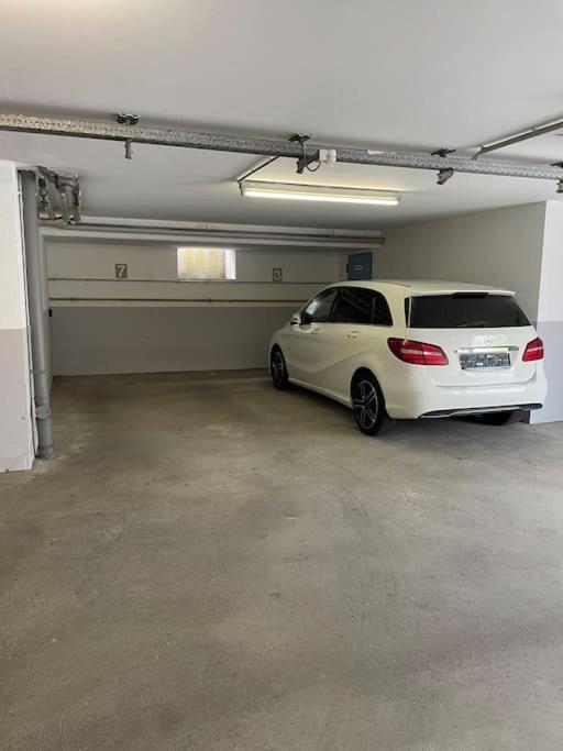 Seenaehe Mit Gratis Tiefgaragenplatz * Seewalchen