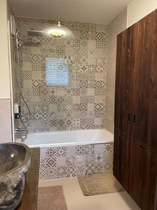 Seenaehe Mit Gratis Tiefgaragenplatz Appartement Seewalchen