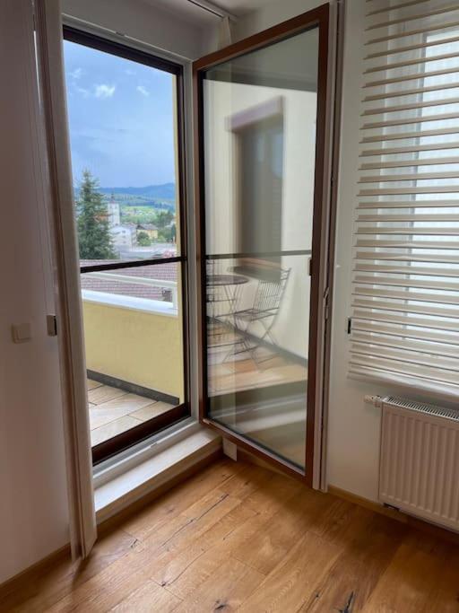 Seenaehe Mit Gratis Tiefgaragenplatz Appartement Seewalchen